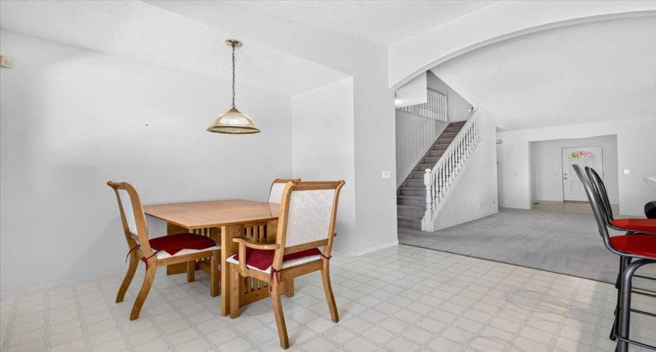 5790 Patina Drive, Calgary, Alberta T3H 2Y5, 2 Bedroom Bedrooms, 0 ,4 BathroomBathrooms,Residential,For Sale,Patina,0,A2353342