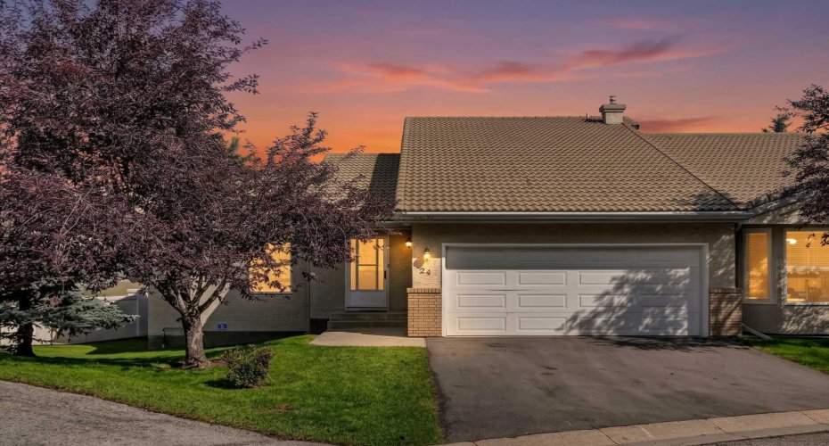 5790 Patina Drive, Calgary, Alberta T3H 2Y5, 2 Bedroom Bedrooms, 0 ,4 BathroomBathrooms,Residential,For Sale,Patina,0,A2353342