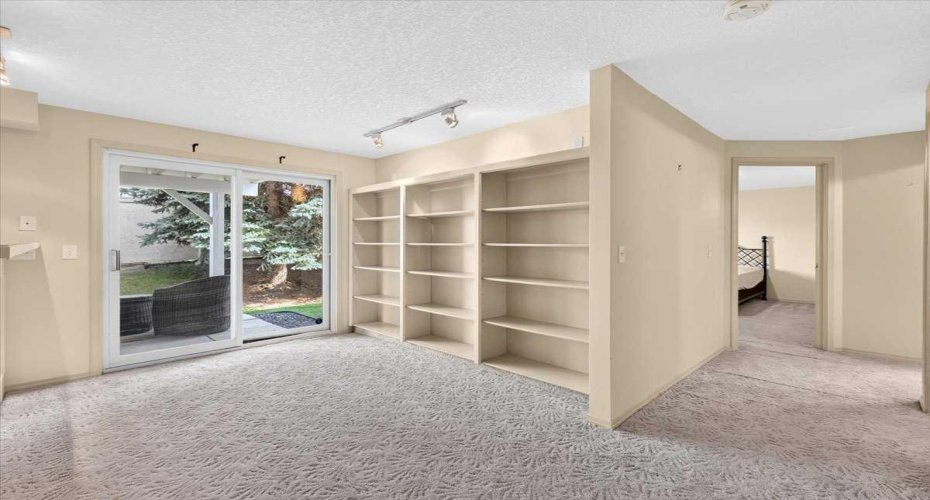 5790 Patina Drive, Calgary, Alberta T3H 2Y5, 2 Bedroom Bedrooms, 0 ,4 BathroomBathrooms,Residential,For Sale,Patina,0,A2353342