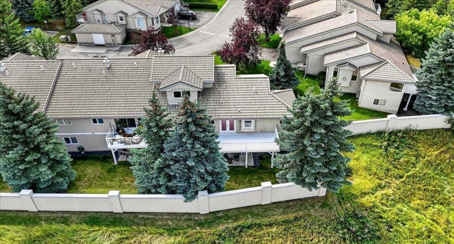 5790 Patina Drive, Calgary, Alberta T3H 2Y5, 2 Bedroom Bedrooms, 0 ,4 BathroomBathrooms,Residential,For Sale,Patina,0,A2353342
