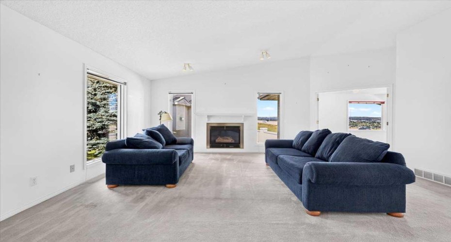 5790 Patina Drive, Calgary, Alberta T3H 2Y5, 2 Bedroom Bedrooms, 0 ,4 BathroomBathrooms,Residential,For Sale,Patina,0,A2353342