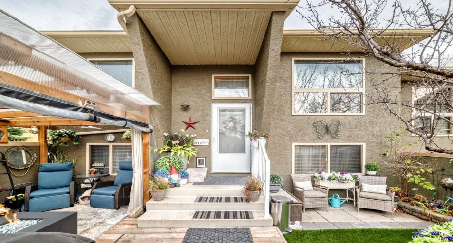 29 Poplar Avenue, Okotoks, Alberta T1S 1Z5, 2 Bedroom Bedrooms, 0 ,2 BathroomBathrooms,Residential,For Sale,Poplar,0,A2353453