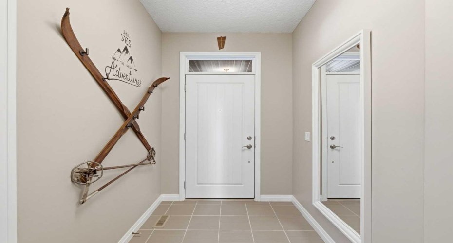 14 Riviera Place, Cochrane, Alberta T4C0V4, 3 Bedroom Bedrooms, 0 ,3 BathroomBathrooms,Residential,For Sale,Riviera,0,A2353009