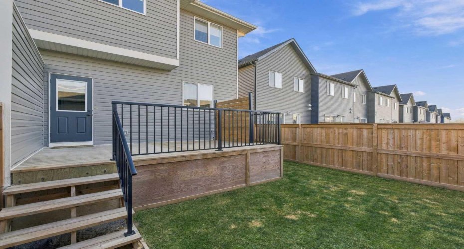 18 Willow Green Link, Cochrane, Alberta T4C2S8, 4 Bedroom Bedrooms, 0 ,4 BathroomBathrooms,Residential,For Sale,Willow Green,0,A2353128