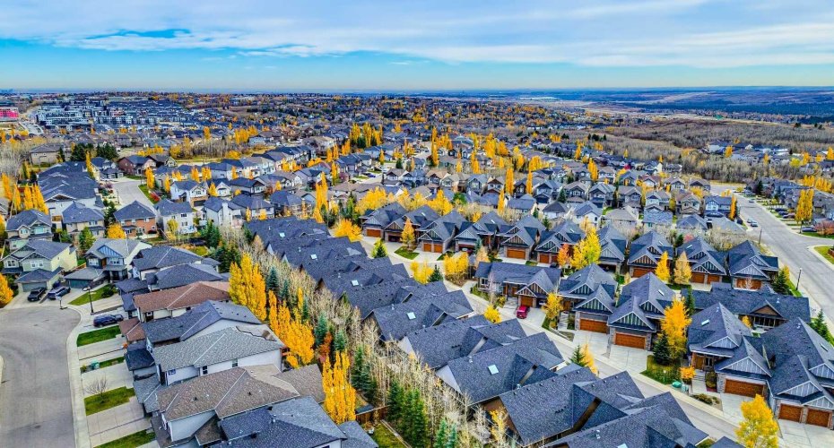 63 Cortina Villas, Calgary, Alberta T3H 0W8, 4 Bedroom Bedrooms, 0 ,3 BathroomBathrooms,Residential,For Sale,Cortina,0,A2354228
