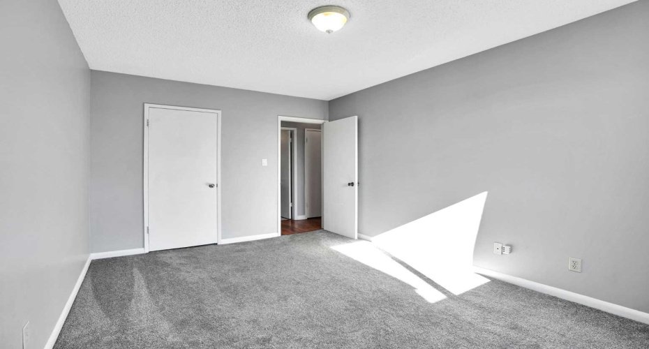 635 56 Avenue, Calgary, Alberta T2V 0G9, 2 Bedroom Bedrooms, 0 ,1 BathroomBathrooms,Residential,For Sale,56,0,A2353570