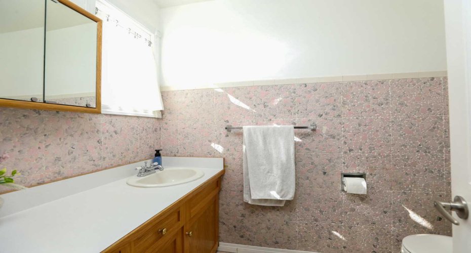 298 1 Avenue, Glenwood, Alberta T0K 2R0, 5 Bedroom Bedrooms, 0 ,2 BathroomBathrooms,Residential,For Sale,1,0,A2348325