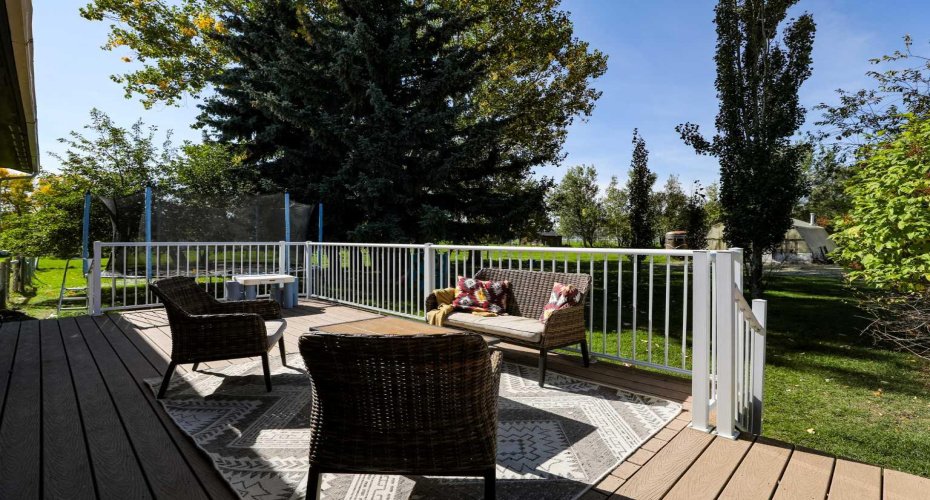 298 1 Avenue, Glenwood, Alberta T0K 2R0, 5 Bedroom Bedrooms, 0 ,2 BathroomBathrooms,Residential,For Sale,1,0,A2348325