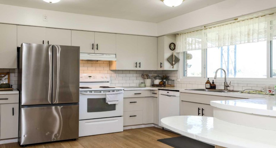 298 1 Avenue, Glenwood, Alberta T0K 2R0, 5 Bedroom Bedrooms, 0 ,2 BathroomBathrooms,Residential,For Sale,1,0,A2348325