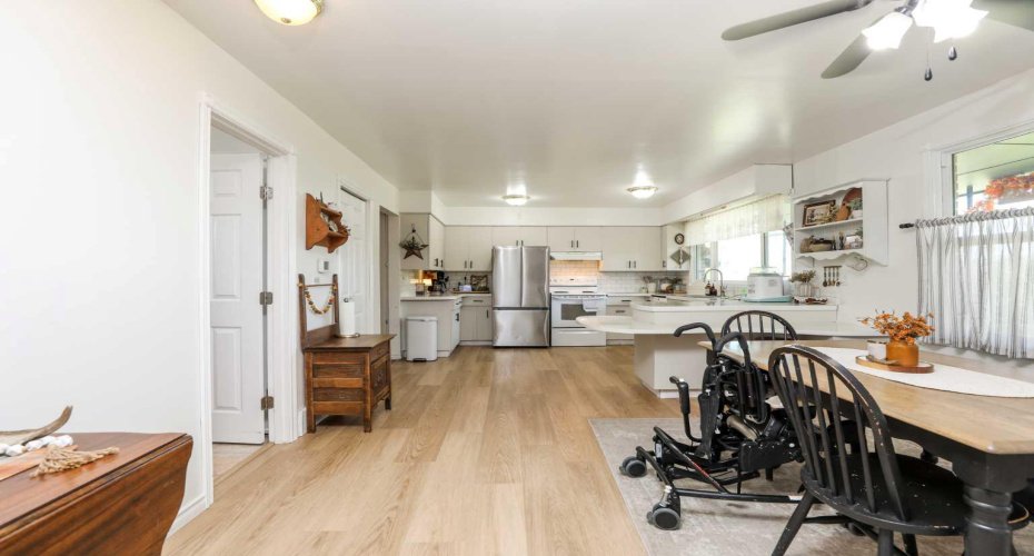 298 1 Avenue, Glenwood, Alberta T0K 2R0, 5 Bedroom Bedrooms, 0 ,2 BathroomBathrooms,Residential,For Sale,1,0,A2348325