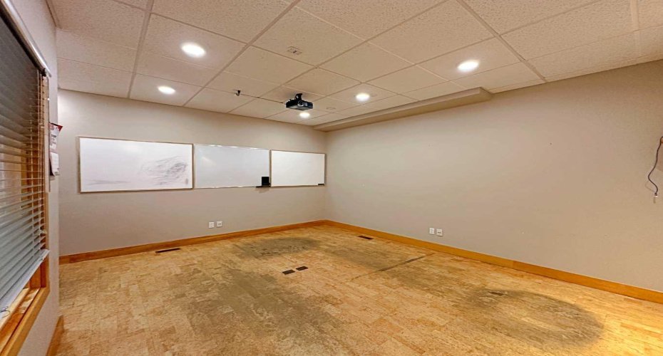 380 Mackenzie Boulevard, Fort McMurray, Alberta T9H 4C4, ,Commercial,For Sale,380 Mackenzie Boulevard,Mackenzie,A2116428