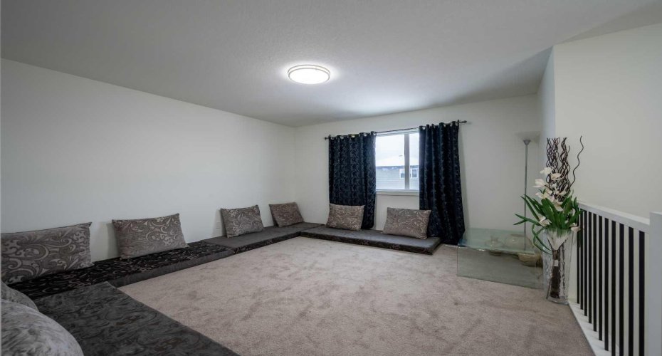 547 Clydesdale Way, Cochrane, Alberta T4C 3B6, 3 Bedroom Bedrooms, 0 ,3 BathroomBathrooms,Residential,For Sale,Clydesdale,0,A2354889