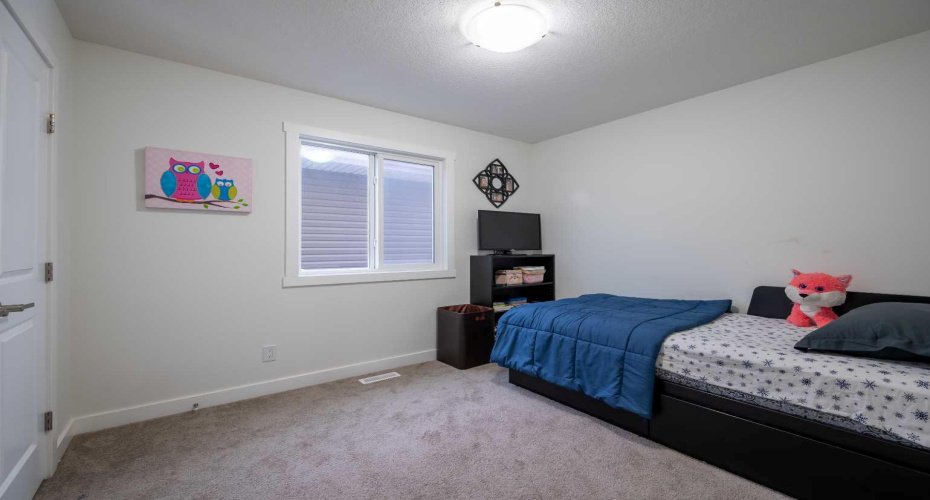 547 Clydesdale Way, Cochrane, Alberta T4C 3B6, 3 Bedroom Bedrooms, 0 ,3 BathroomBathrooms,Residential,For Sale,Clydesdale,0,A2354889