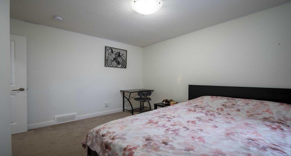 547 Clydesdale Way, Cochrane, Alberta T4C 3B6, 3 Bedroom Bedrooms, 0 ,3 BathroomBathrooms,Residential,For Sale,Clydesdale,0,A2354889