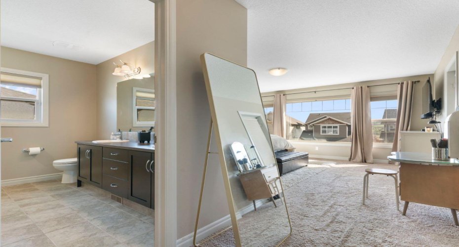 37 Heritage View, Cochrane, Alberta T4C 0G4, 3 Bedroom Bedrooms, 0 ,4 BathroomBathrooms,Residential,For Sale,Heritage,0,A2355233