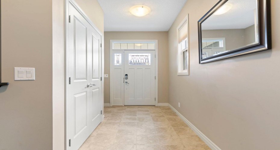 37 Heritage View, Cochrane, Alberta T4C 0G4, 3 Bedroom Bedrooms, 0 ,4 BathroomBathrooms,Residential,For Sale,Heritage,0,A2355233