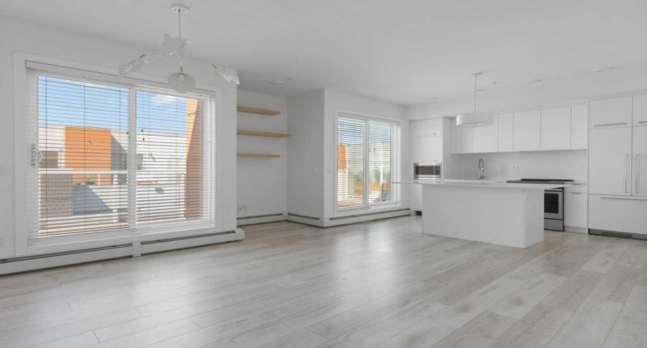3130 Thirsk Street, Calgary, Alberta T3B 6H4, 2 Bedroom Bedrooms, 0 ,3 BathroomBathrooms,Residential,For Sale,Thirsk,0,A2355299
