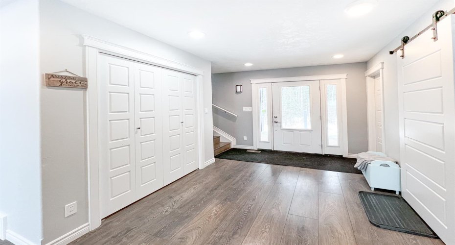 1 Key Cove Estates #5, Joussard, Alberta T0G 1J0, 3 Bedrooms Bedrooms, ,4 BathroomsBathrooms,Residential,For Sale,#5,A2014924