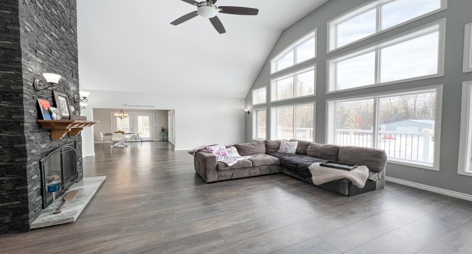 1 Key Cove Estates #5, Joussard, Alberta T0G 1J0, 3 Bedrooms Bedrooms, ,4 BathroomsBathrooms,Residential,For Sale,#5,A2014924
