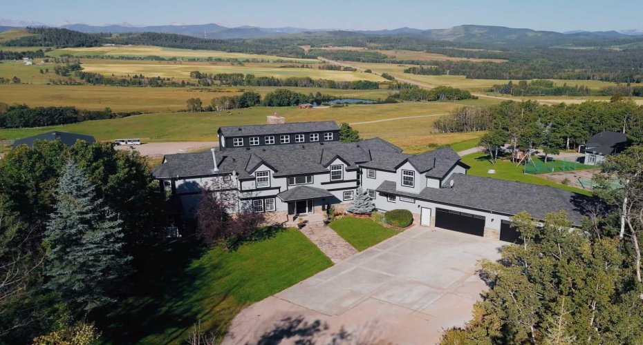 304075 Highway 549 W, Rural Foothills County, Alberta T0L 1K0, 6 Bedrooms Bedrooms, ,5 BathroomsBathrooms,Residential,For Sale,Highway 549 W,A2055162