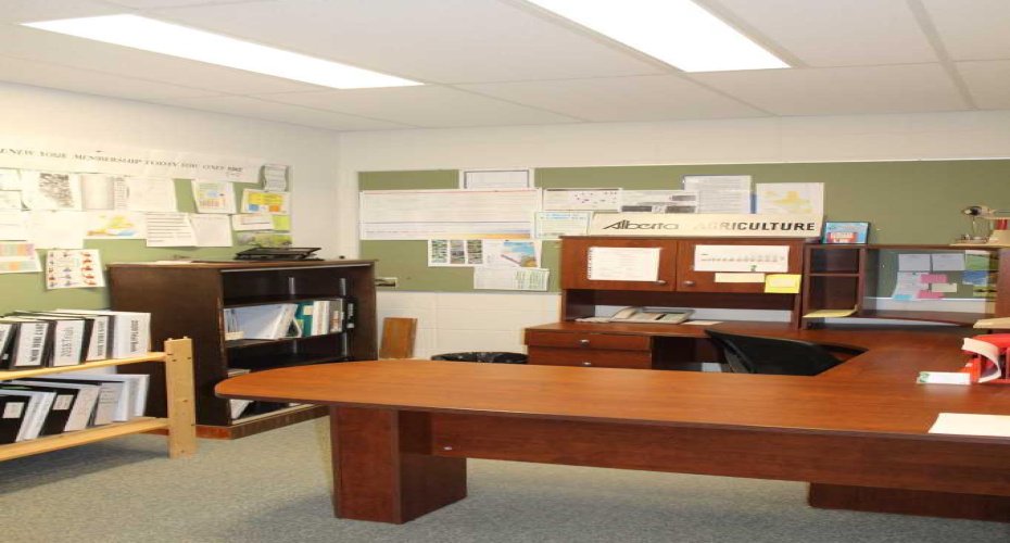 116 4th Avenue SW, Manning, Alberta T0H 2M0, ,Commercial,For Sale,4th Avenue SW,A2066279