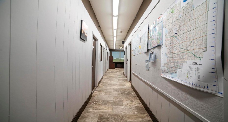 4707 39 Street, Camrose, Alberta T4V 2N6, ,Commercial,For Sale,39,A2066711