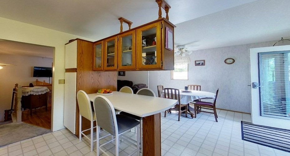 5114 49 AVE, Robb, Alberta T0E 1X0, 7 Bedrooms Bedrooms, ,5 BathroomsBathrooms,Residential,For Sale,49 AVE,A2136267