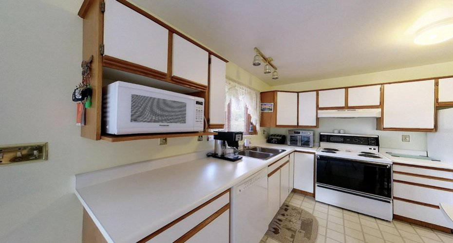 5114 49 AVE, Robb, Alberta T0E 1X0, 7 Bedrooms Bedrooms, ,5 BathroomsBathrooms,Residential,For Sale,49 AVE,A2136267