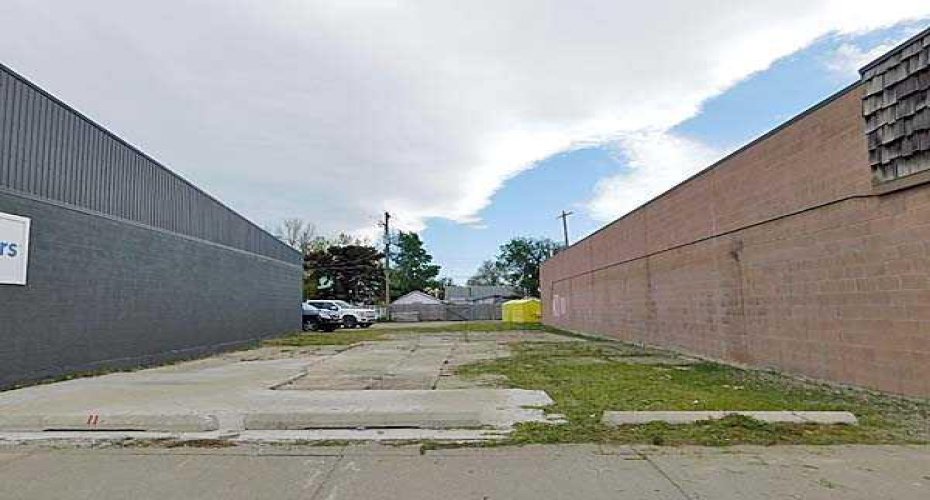 135 49th Avenue, Claresholm, Alberta T0L0T0, ,Commercial,For Sale,49th,A2136489