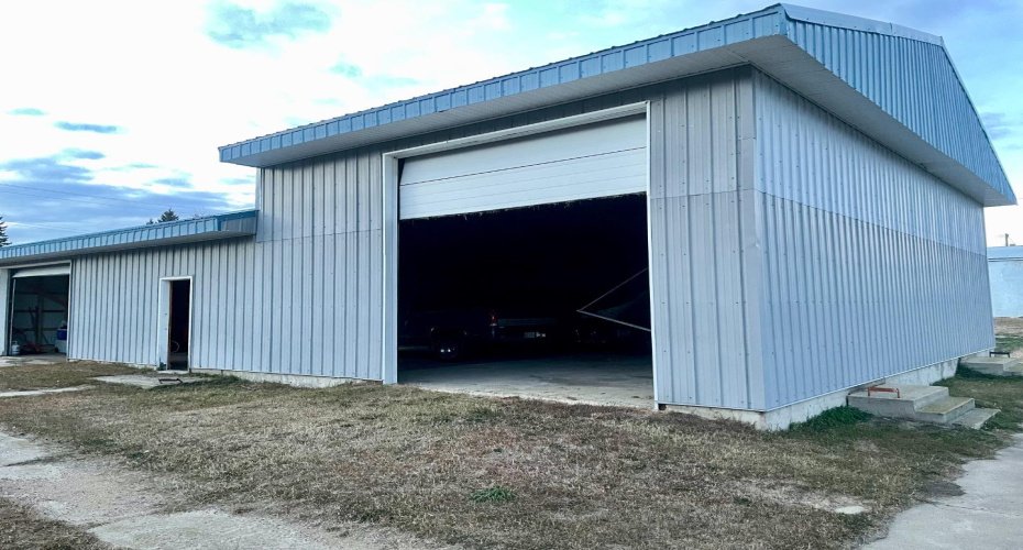 4904 51 Street, Innisfree, Alberta T0B 2G0, ,Commercial,For Sale,51,A2070394