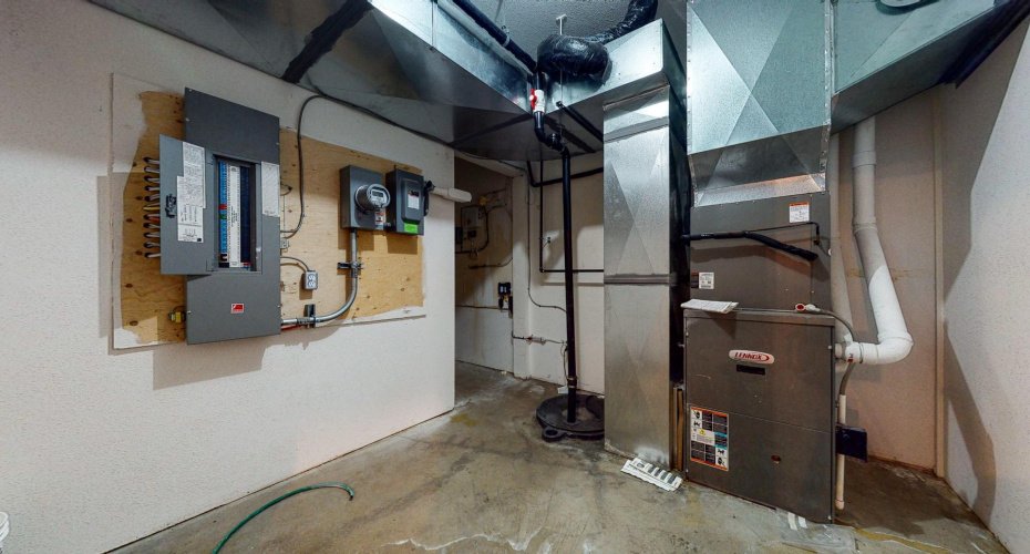 649 3 Street, Medicine Hat, Alberta T1A 0H4, ,Commercial,For Sale,3,A1169834