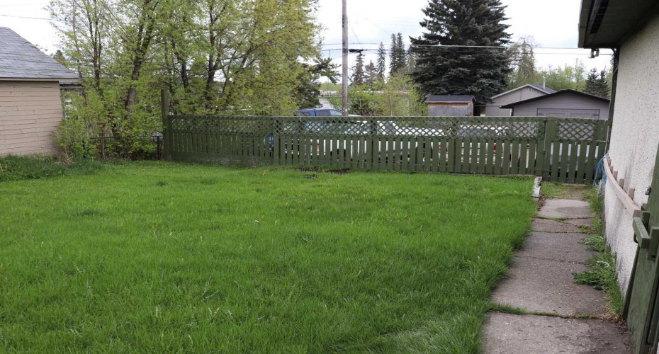 4723 5 Avenue, Edson, Alberta T7E 1C6, 6 Bedrooms Bedrooms, ,3 BathroomsBathrooms,Residential,For Sale,5 Avenue,A2134266