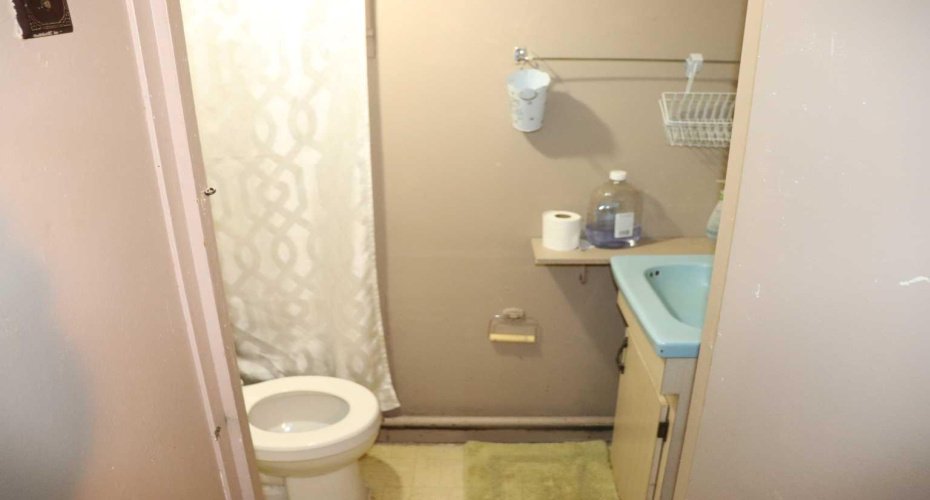 4723 5 Avenue, Edson, Alberta T7E 1C6, 6 Bedrooms Bedrooms, ,3 BathroomsBathrooms,Residential,For Sale,5 Avenue,A2134266