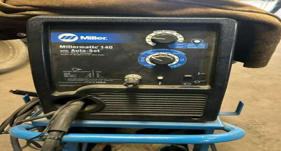 301 2 Avenue, Hanna, Alberta T0J1P0, ,Commercial,For Sale,2,A2138034