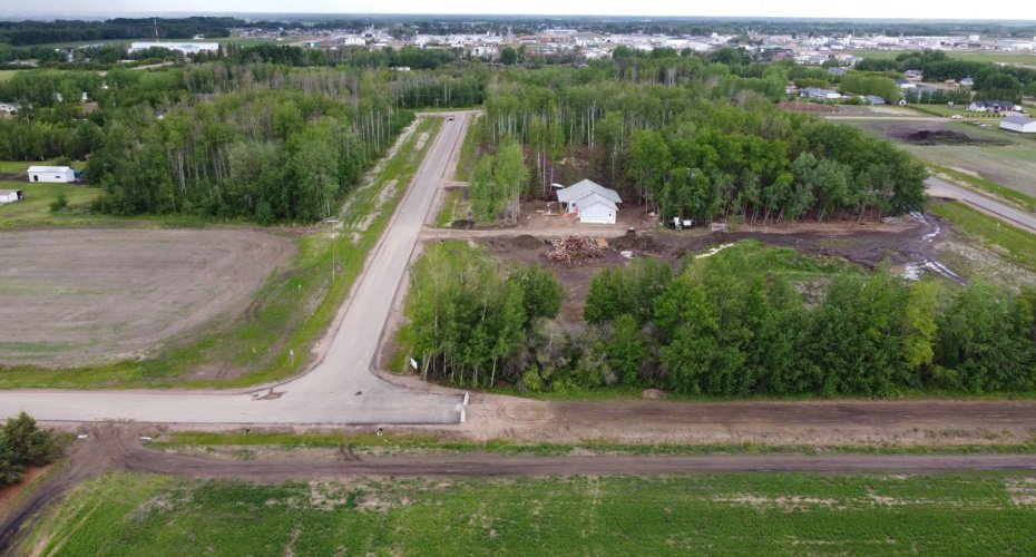 9214 97 Ave, La Crete, Alberta T0H2H0, ,Land,For Sale,97 Ave,A2138946