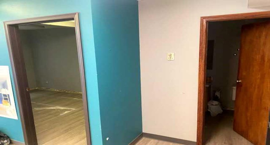 4213 42 Avenue, Whitecourt, Alberta T7S 1P8, ,Commercial,For Lease,42,A2126342