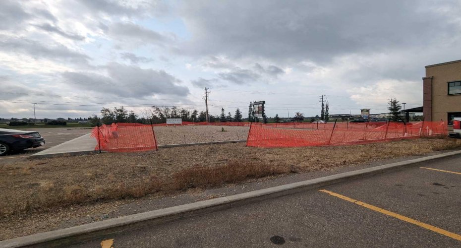 29 Beju Industrial Drive, Sylvan Lake, Alberta T4S 0B6, ,Commercial,For Lease,Beju Industrial,A2076221