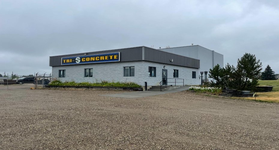 10112 103, Fairview, Alberta T0H 1L0, ,Commercial,For Sale,TTR-S CONCRETE,103,A1233326