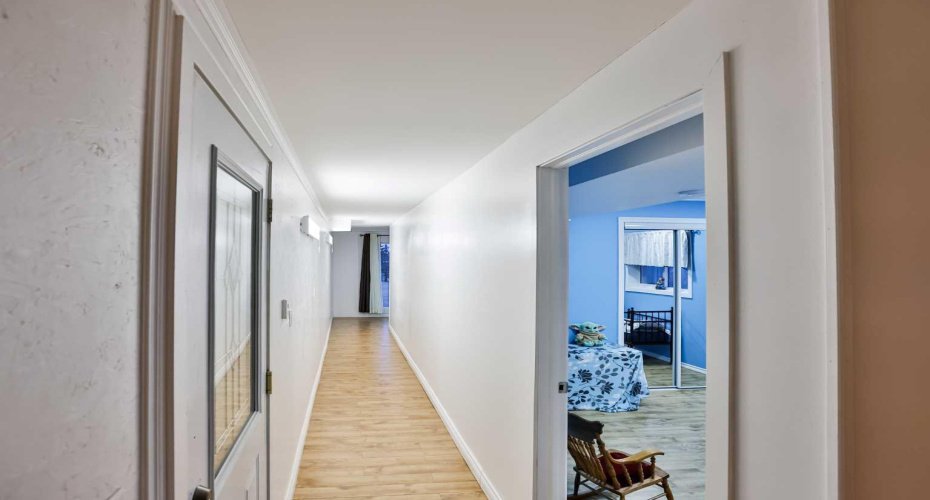 328 Railway Avenue, Travers, Alberta T0L 1G0, 5 Bedrooms Bedrooms, ,5 BathroomsBathrooms,Residential,For Sale,Railway,A2143158