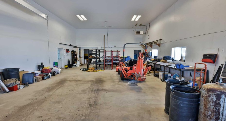 328 Railway Avenue, Travers, Alberta T0L 1G0, 5 Bedrooms Bedrooms, ,5 BathroomsBathrooms,Residential,For Sale,Railway,A2143158