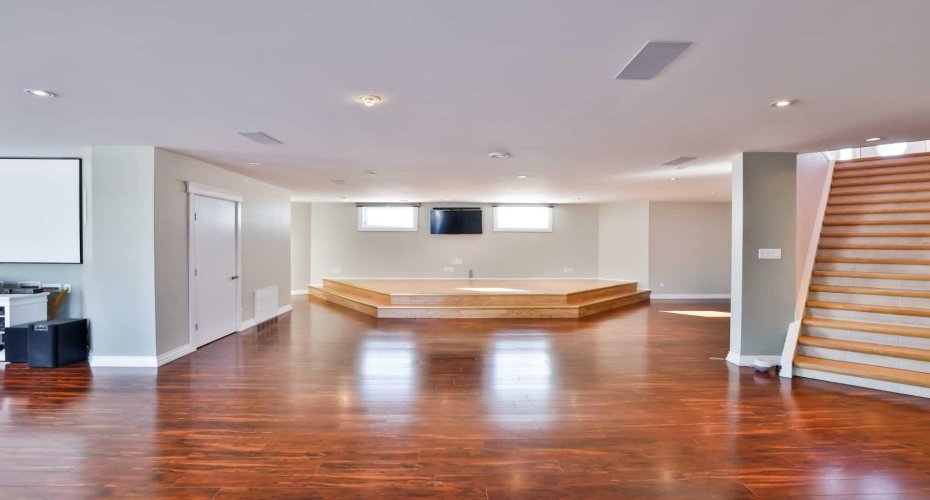 328 Railway Avenue, Travers, Alberta T0L 1G0, 5 Bedrooms Bedrooms, ,5 BathroomsBathrooms,Residential,For Sale,Railway,A2143158