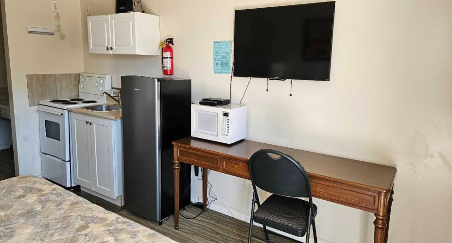 4605 50 Street, Mayerthorpe, Alberta T0E 1N0, ,Commercial,For Sale,50,A2142915