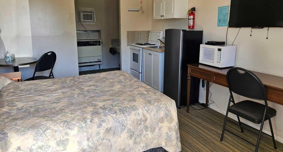 4605 50 Street, Mayerthorpe, Alberta T0E 1N0, ,Commercial,For Sale,50,A2142915