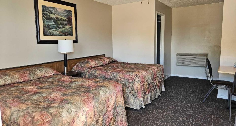 4605 50 Street, Mayerthorpe, Alberta T0E 1N0, ,Commercial,For Sale,50,A2142915