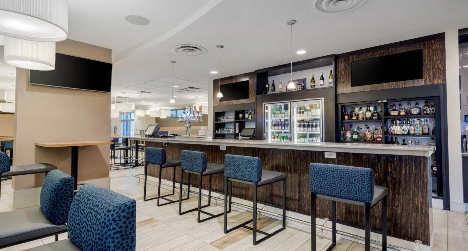 420 Taiganova Crescent, Fort McMurray, Alberta T9K 0T4, ,Commercial,For Lease,Sawridge Centre Office Building ,Taiganova,A2145268