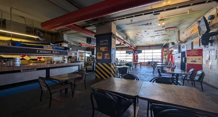 710 Gershaw Drive, Medicine Hat, Alberta T1A 5C8, ,Commercial,For Sale,Gershaw,A2148389