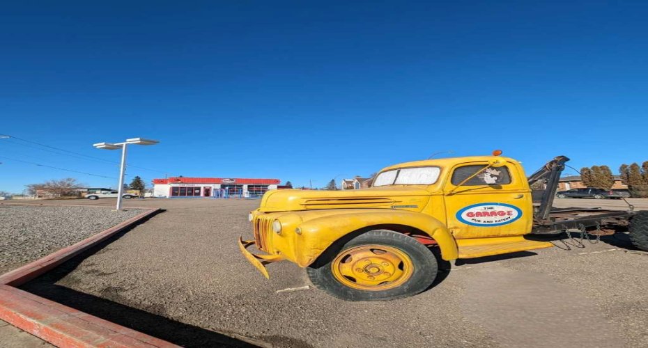 710 Gershaw Drive, Medicine Hat, Alberta T1A 5C8, ,Commercial,For Sale,Gershaw,A2148389