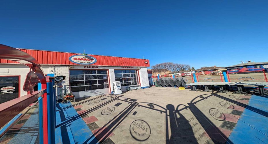 710 Gershaw Drive, Medicine Hat, Alberta T1A 5C8, ,Commercial,For Lease,Gershaw,A2148416