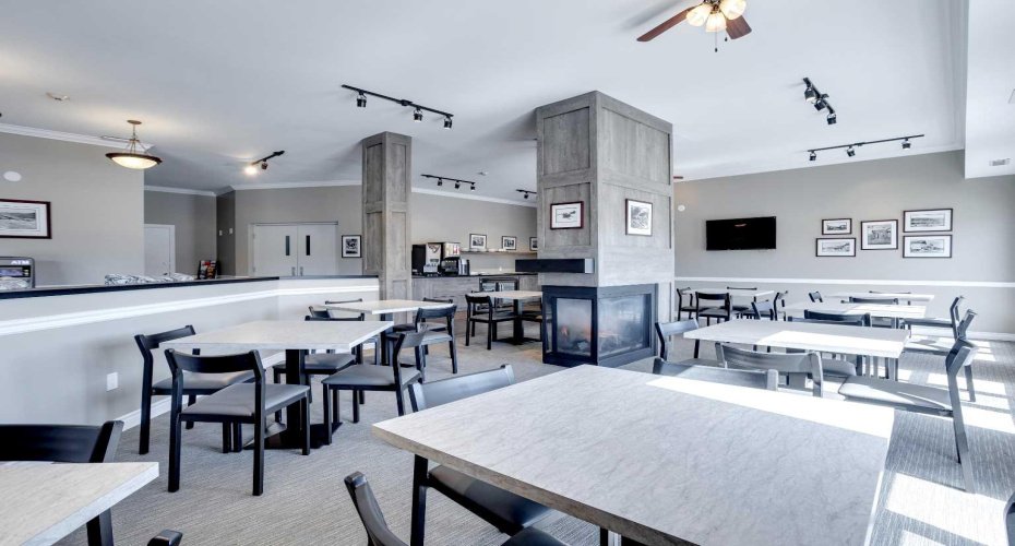 8538 Franklin Avenue, Fort McMurray, Alberta T9H 2J3, ,Commercial,For Sale,Franklin,A2147396