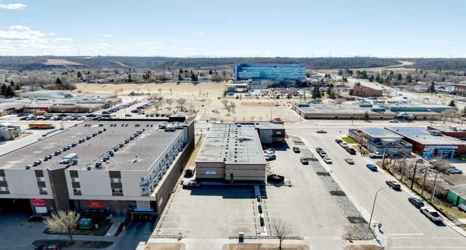 8538 Franklin Avenue, Fort McMurray, Alberta T9H 2J3, ,Commercial,For Sale,Franklin,A2147396